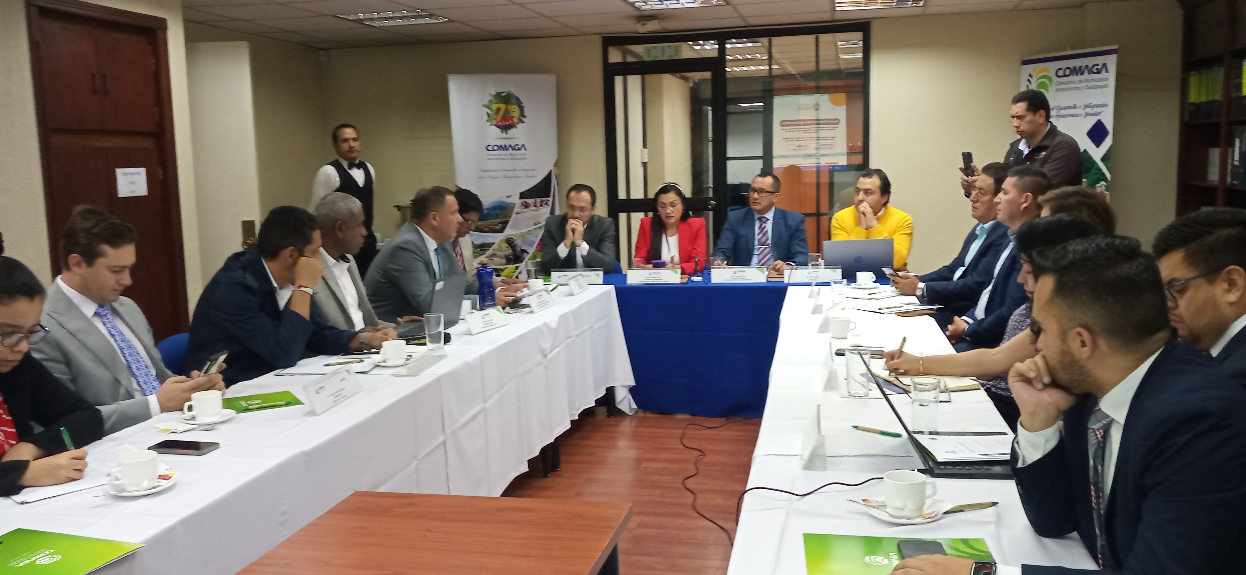 Sesión Extraordinaria de Directorio del COMAGA y reunión con ministerios del Gobierno