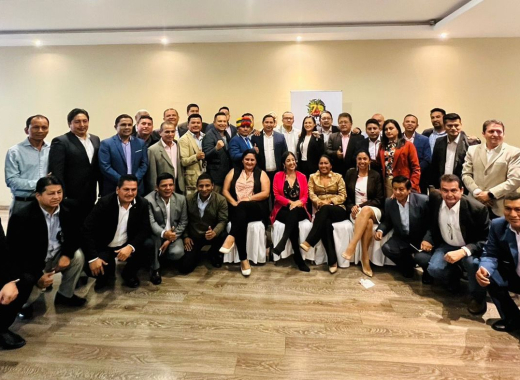 QUIENES SOMOS