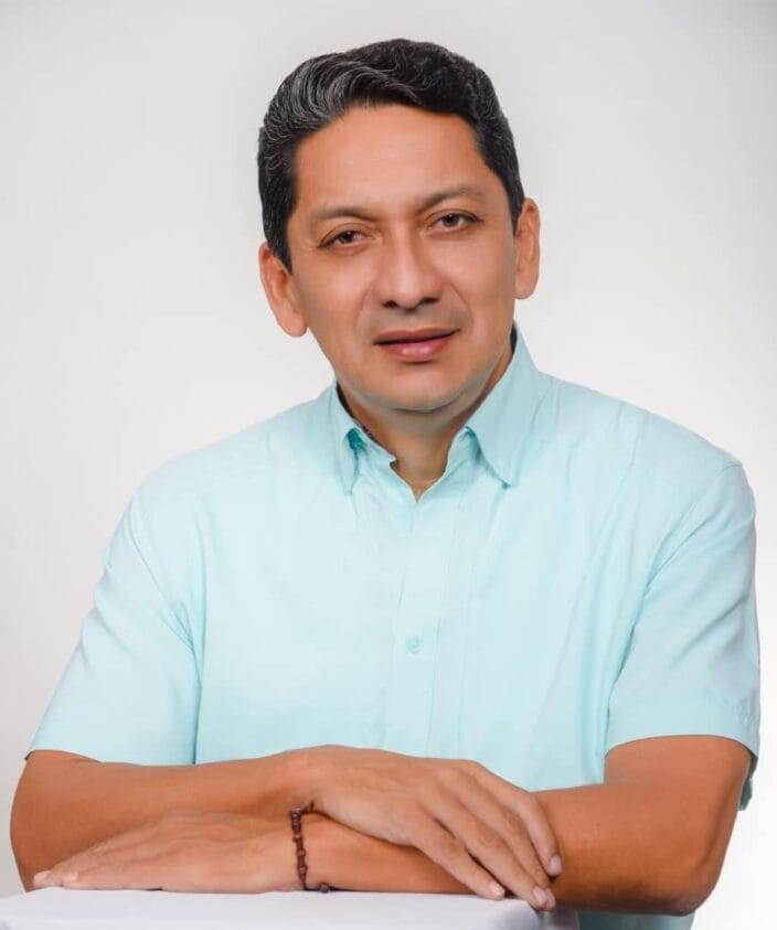 CESAR CASTRO